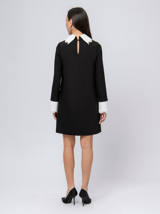 УЦЕНКА. Платье черное длины мини с белыми манжетами и воротником - 1001dress фото 3