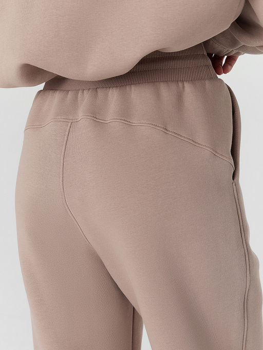 Брюки спортивные женские бежевые с начесом