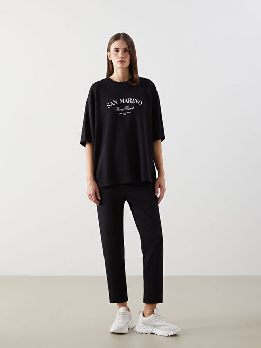 Bisiklet Yaka Bask?l? Oversize Kad?n Ti??rt