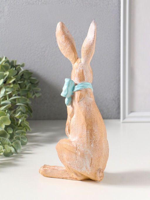 Фигура полистоун Заяц с большим голубым бантом в белый горох, 11.5?9?25.5 см