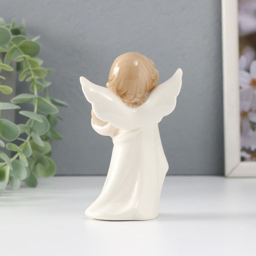 Фигурка керамика Ангелочек с сердечком в руках, 6.5?4.5?11.5 см