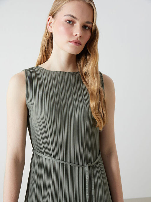 Bisiklet Yaka Dokulu Krinkle Elbise