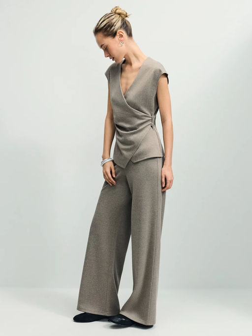 Блуза с треугольным вырезом / Zarina  фото 2