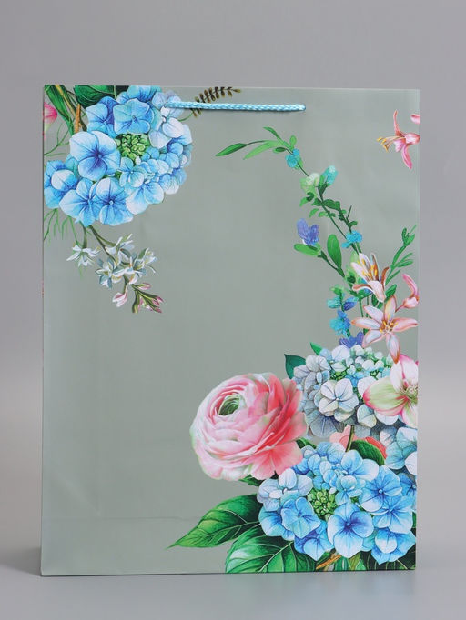 Пакет подарочный ламинированный «Гармония», 33×42.5×10 см