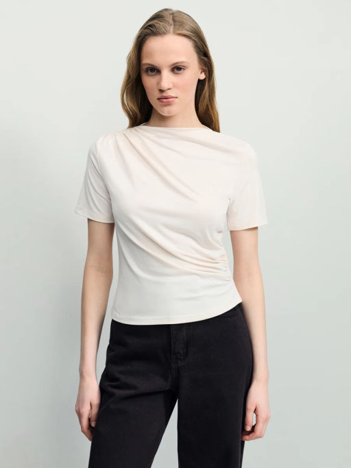 Приталенная футболка из модала / Zarina  фото 3