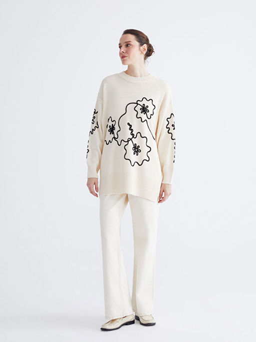 Bisiklet Yaka ?i?ek Nak??l? Kad?n Triko Kazak