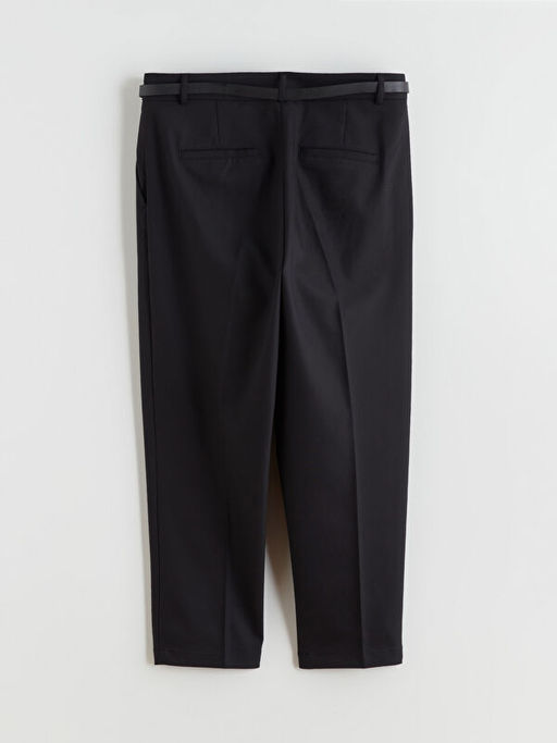 Beli Kemerli Kad?n Pantolon