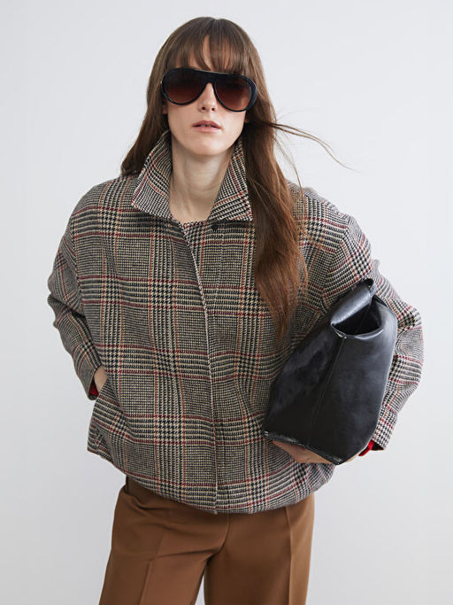 G?mlek Yaka Bal?ks?rt? Desenli Kad?n Ka?e Ceket