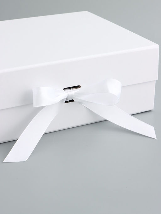 Коробка подарочная с бантом складная 29 х 22 х 10,5 см Белая