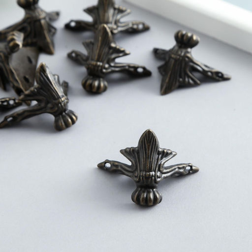 Уголок (ножка) для шкатулки металл "Фигурная" бронза набор 8 шт 2,9х4 см