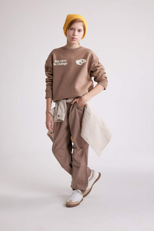 Габардиновые брюки-джоггеры для мальчиков со шнуровкой на талии и эластичными карманами на штанинах - Defacto фото 2