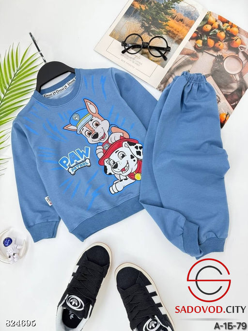 Костюм для мальчика с рисунком