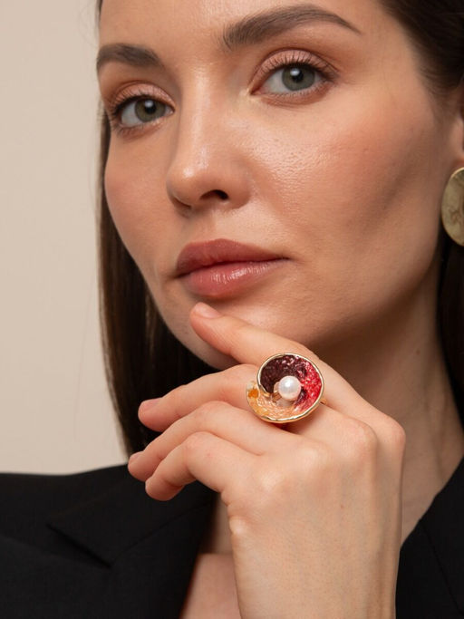 Серьги из металла золотистого цвета - Модные истории фото 8