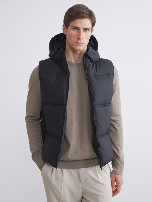 Standart Kal?p Kap??onlu Erkek ?i?me Yelek