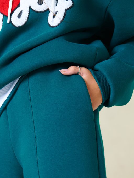 Костюм спортивный