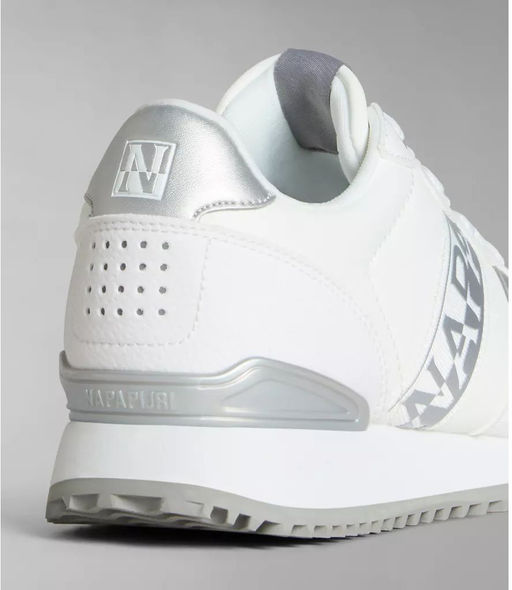 Кроссовки женские