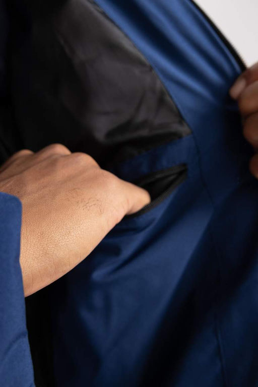 Водоотталкивающее пальто приталенного кроя с капюшоном DeFactoFit с подогревом  фото 9