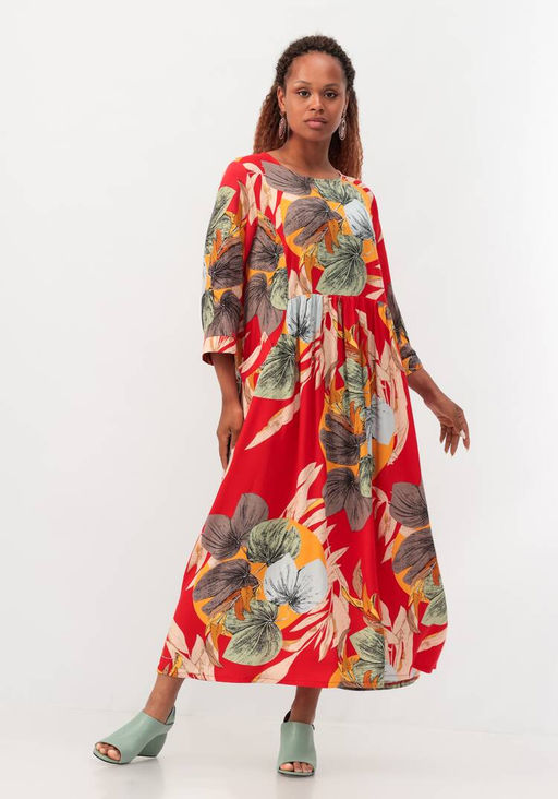 Платье отрезное под грудью свободного кроя красный