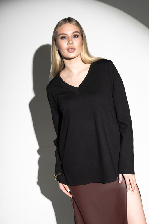 Лонгслив с V- образным вырезом