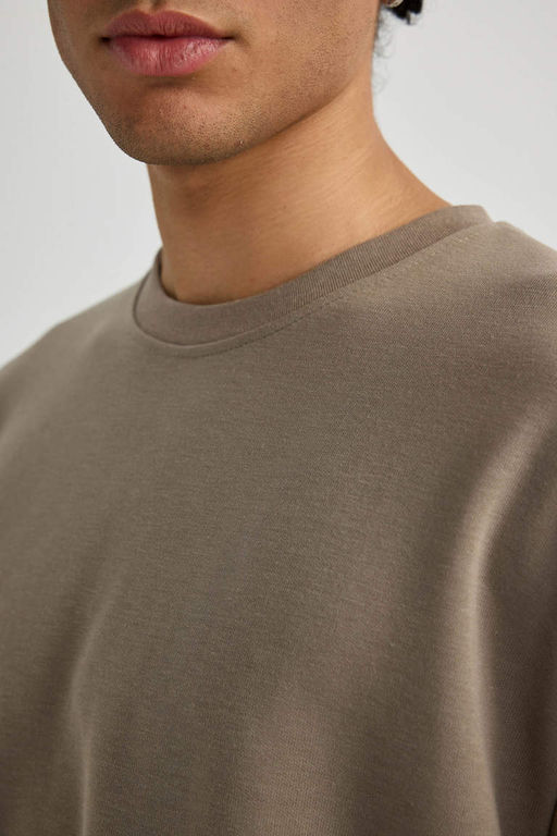 Базовая футболка из плотной ткани с круглым вырезом и короткими рукавами оверсайз - Defacto фото 5