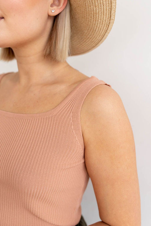 Топ Д-108 миндальный