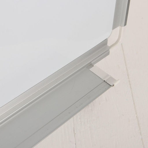 Флипчарт-магнитно-маркерная доска, регулируется по высоте, размер доски — 70×100 см