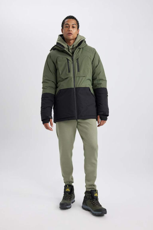 Водоотталкивающее водонепроницаемое пальто стандартной посадки с капюшоном DeFactoFit  фото 6