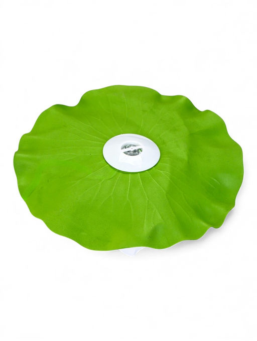 Садовый светильник для водоемов 28 х 28 х 9 см на солнечной бат-е "Лотос" бел N011