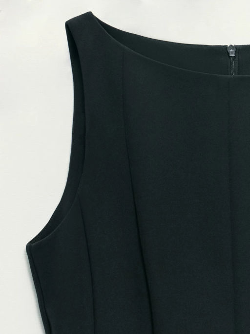 Платье мини приталенного силуэта / Zarina