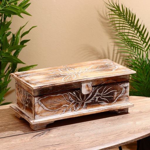 Шкатулка «Цветы», 40×20×18 см, дерево албезия, светло-коричневая