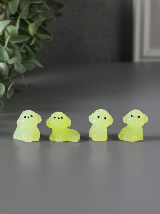 Цена за 2 шт. Набор фигурок полистоун флюоресцентный «Терьерчики», 4 шт., 2×2.7×3 см