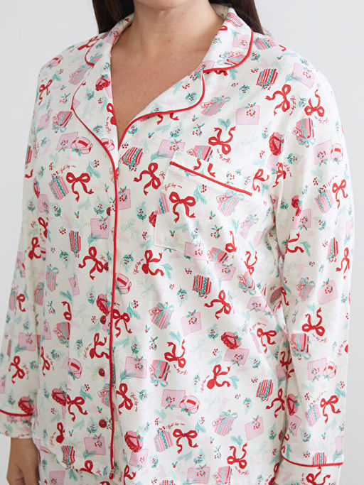 G?mlek Yaka Y?lba?? Temal? Kad?n Pijama Tak?m?