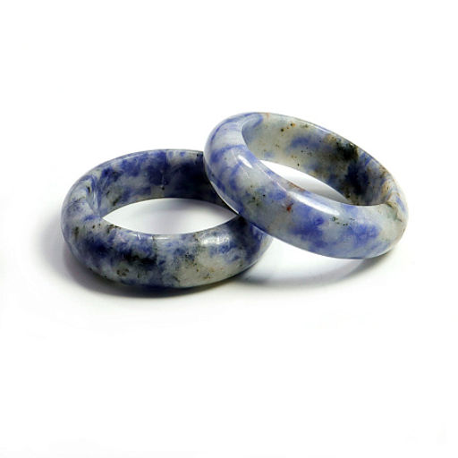 Кольцо из камня гладкое Содалит привлекает достаток размеры 16-19мм