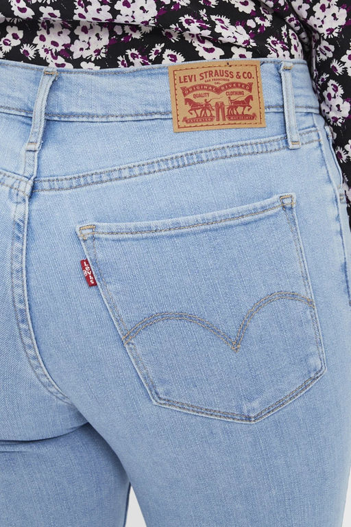 Джинсы женские