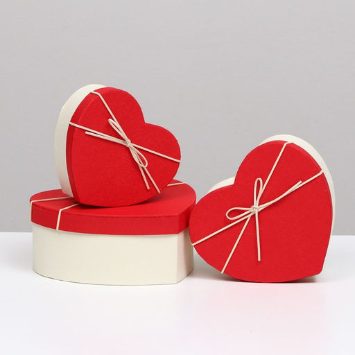 Набор подарочных коробок сердце 3 в 1, белый - красный, 21×19×9 - 15.5×14×6 см
