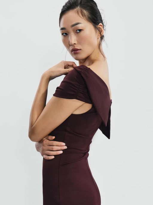 Платье миди с открытыми плечами / Zarina