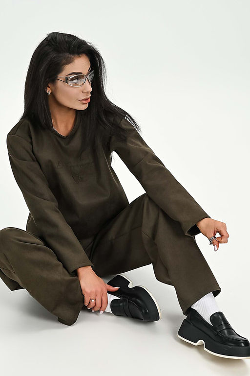 Свитшот из мягкой эко замши