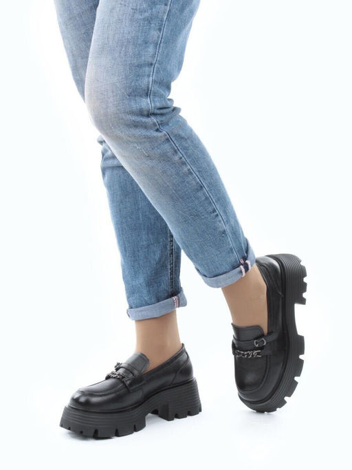 03-5933 BLACK Лоферы женские (натуральная кожа)