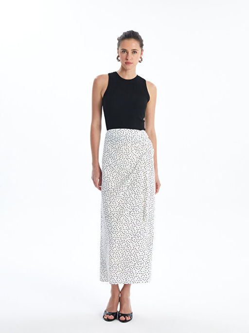 Beli Fermuarl? Puantiyeli Kad?n Etek