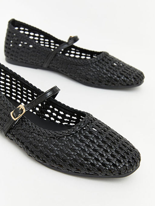 File G?r?n?ml? Kad?n Babet