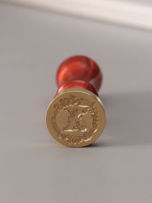 Печать для сургуча с пластиковой ручкой «Венок с буквой X», 2.5×2.5×6.3 см