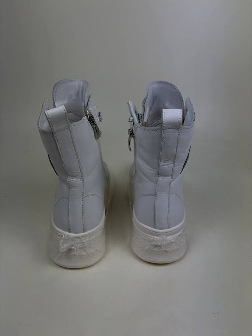 Ботинки 215.warmw. белый уценка