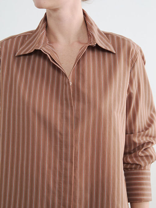 ?izgili Kad?n G?mlek