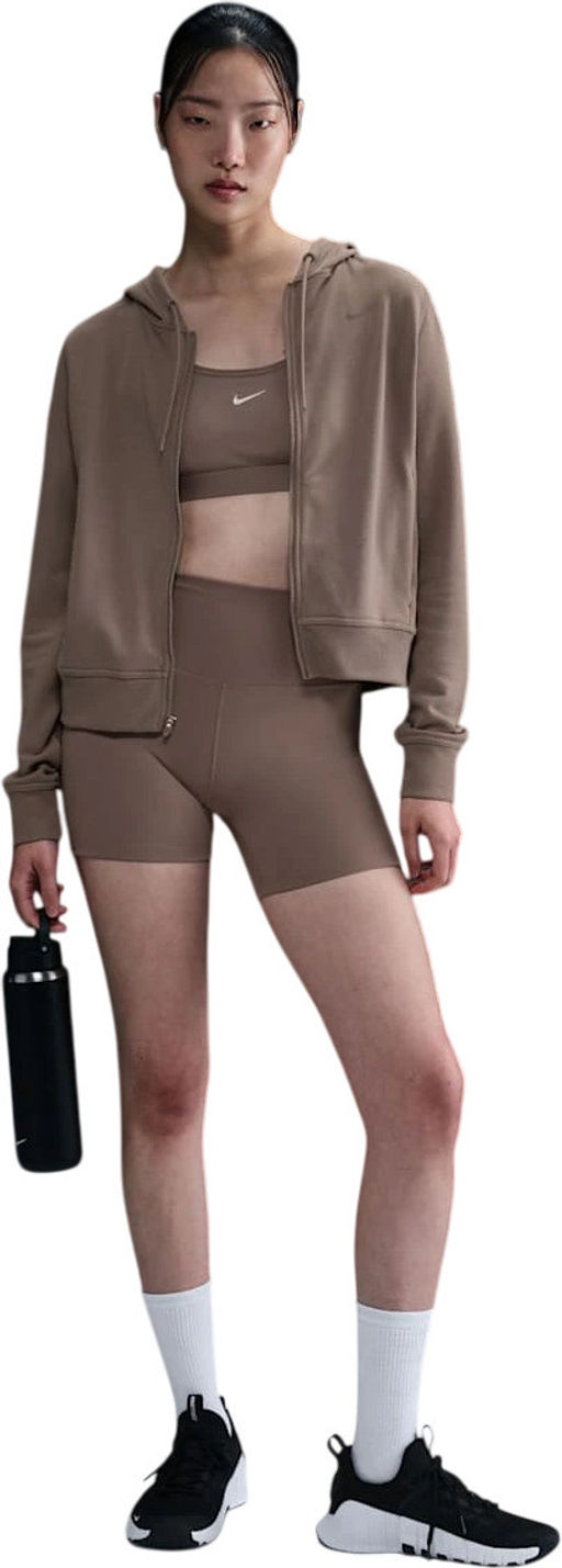 Шорты женские