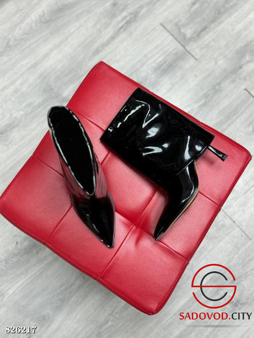 Сапоги женские на каблуке весенние