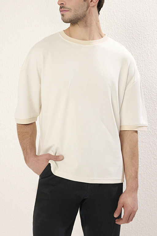 Ekru Boxy Fit/Kare Kesim Yumu_ak Doku _nterlok Kuma_ T-Shirt TMNSS25TS00078 - Trendyolmilla фото 2