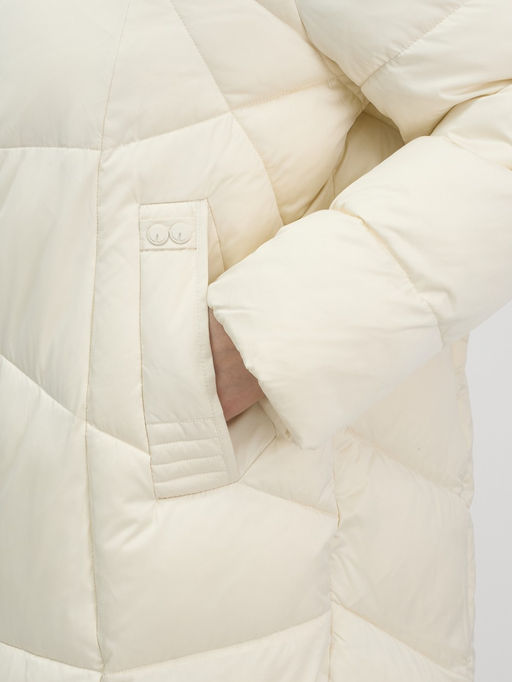 Пальто зимнее утепленное с капюшоном Бренд: Visdeer