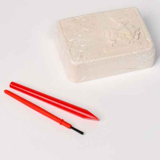 Раскопки «Средневековье», 1 фигурка, кисточка, долото