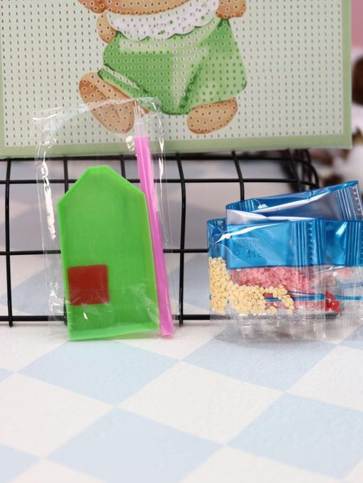 Алмазная мозаика на подрамнике Draw Me! Beautiful bear, (20*20 см)