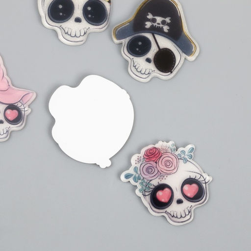 Цена за 5 шт. Декор для творчества акрил «Весёлый череп», 3.4×3.1 см, МИКС